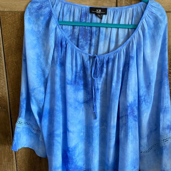 Beautiful Blue Blouse by AGB Woman size 2 X - Picture 4 of 7